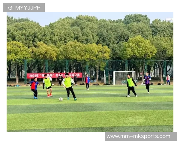 大学足球赛的激情与团队精神带给我的深刻启示与思考 大学足球赛的激情与团队精神带给我的深刻启示与思考