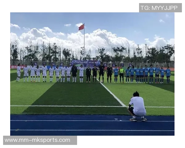 提升青少年足球技能杭州足球训练营全新开营助力梦想成真